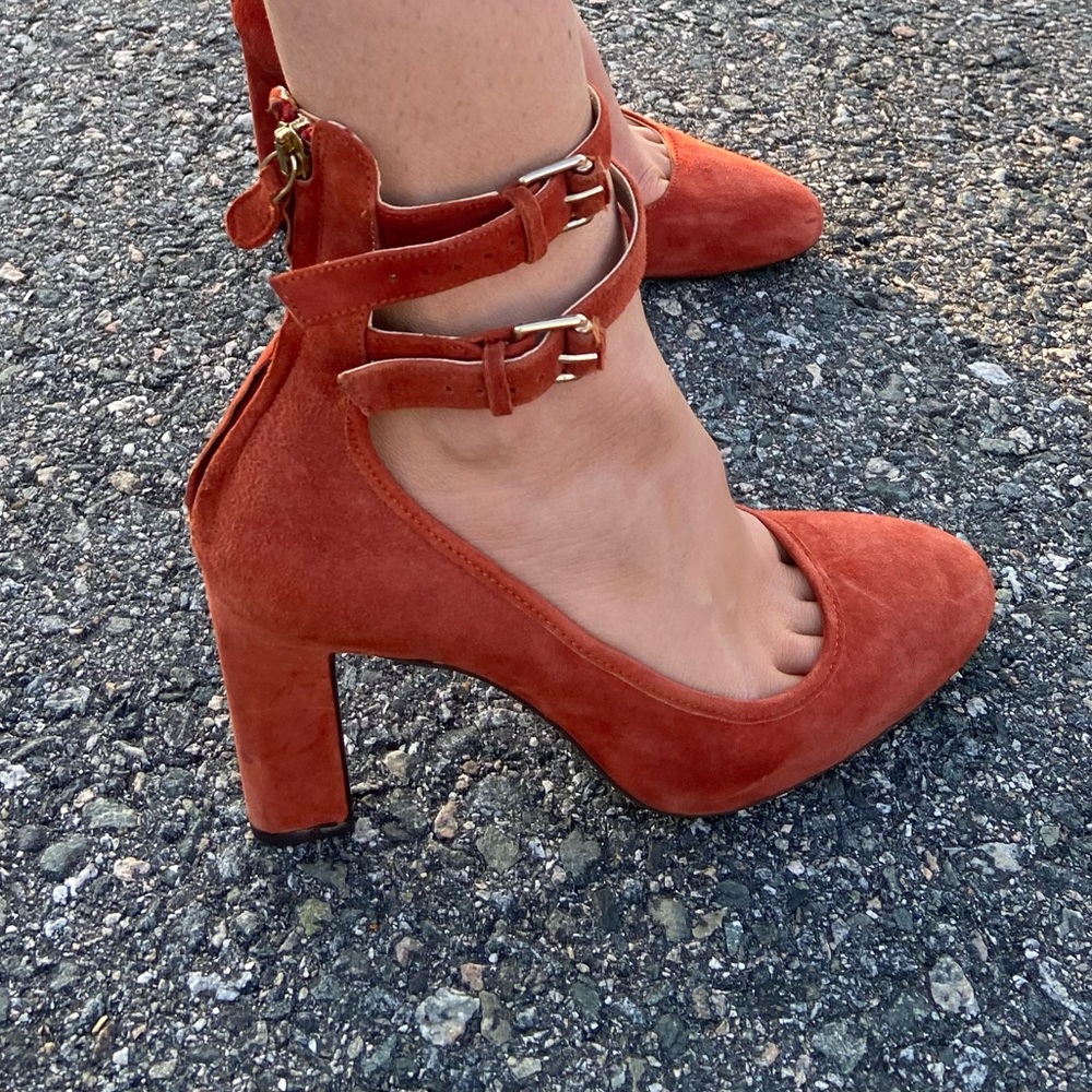 Spring heels